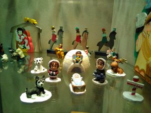 La Real Fábrica de Cristales expone belenes de todo el mundo en distintos materiales 2 belen iglu 1