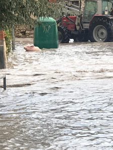 La villa de Cuéllar emprende las tareas de limpieza tras la gran tormenta 6 photo5866392317055839813