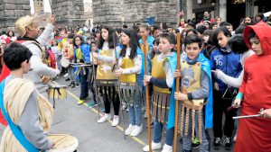 Más de mil niños y jóvenes evocan el legado de la cultura clásica 3 07 3kama celebracion dia fundacion roma kam5661