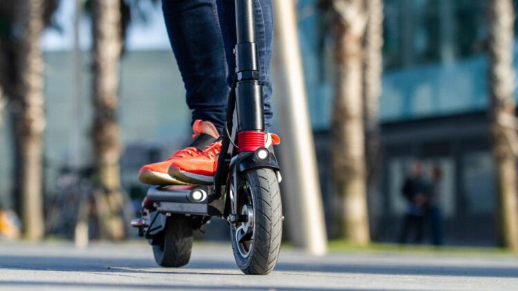 Cambios en la normativa de la DGT para los patinetes eléctricos: la lista de patinetes que ya están autorizados 1 Cambios en la normativa de la DGT para los patinetes eléctricos: la lista de patinetes que ya están autorizados