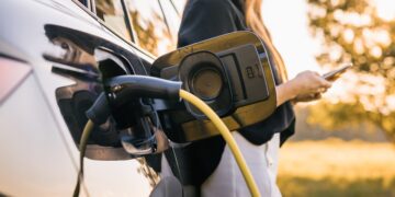 Elon Musk da su opinión sobre el futuro de los coches eléctricos chinos: así van a "demoler" a Europa y Estados Unidos