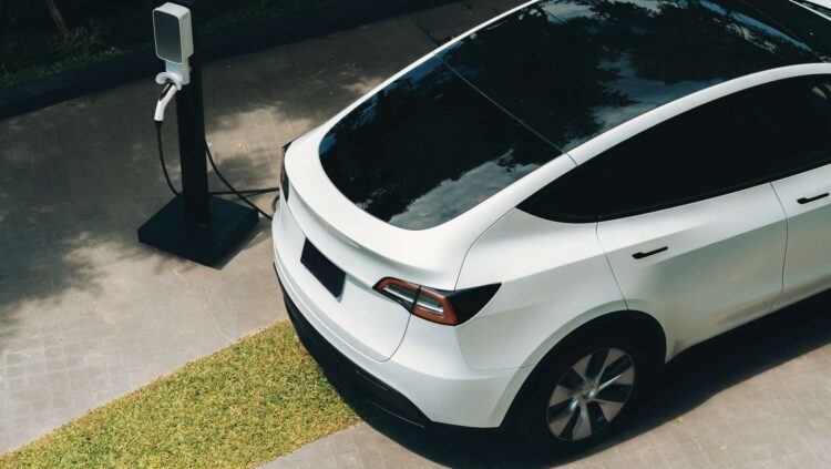 Estas son las nuevas ayudas anunciadas por el Gobierno para comprar un coche eléctrico a partir de 2025 1 ayudas