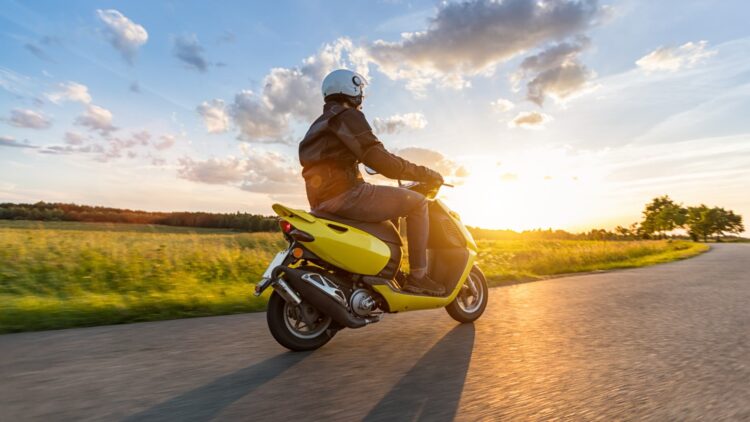 La lista de conductores que podrán seguir conduciendo motos de 125 cc con el carnet B de conducir 1 Curso para motos CC