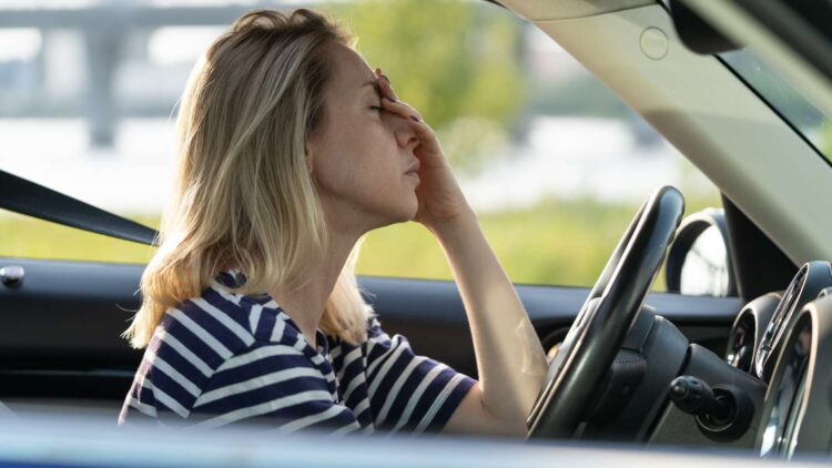 La lista de enfermedades que hará que la DGT te retire el carnet de conducir: 1 Renovación carnet