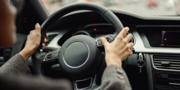 La DGT se une a Sanidad y retirará el carnet de conducir a estas personas