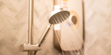 La ciencia lo confirma: este es el número de veces que hay que ducharse a la semana según un estudio