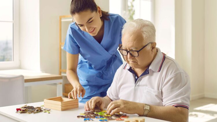 Una señal temprana de advertencia de demencia se puede encontrar en la visión antes de experimentar pérdidas de memoria