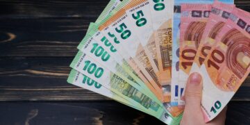 Estos son los años que deberás tener cotizados en 2025 para cobrar el 100% de la pensión de jubilación