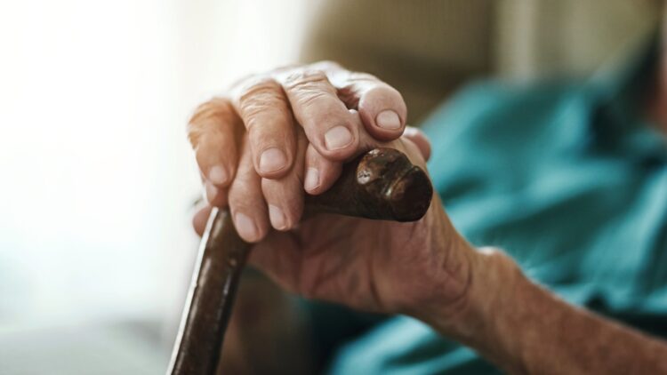 Si tienes esta edad ya eres un “viejo” según la ciencia y te va a sorprender