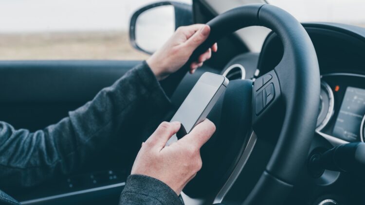 Este error al volante te puede costar la pérdida del carnet de conducir: no lo hagas 1 Este error al volante te puede costar la pérdida del carnet de conducir: no lo hagas