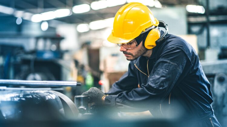 ¿Puede mi empresa obligarme a trabajar 40 horas semanales con los nuevos cambios en la jornada laboral? Estas serán las consecuencias.