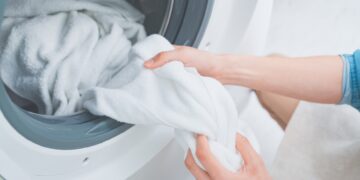 El truco viral del iPhone que te ayuda a lavar la ropa