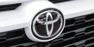 Ni eléctrico ni híbrido: así es el motor sostenible en el que trabaja Toyota