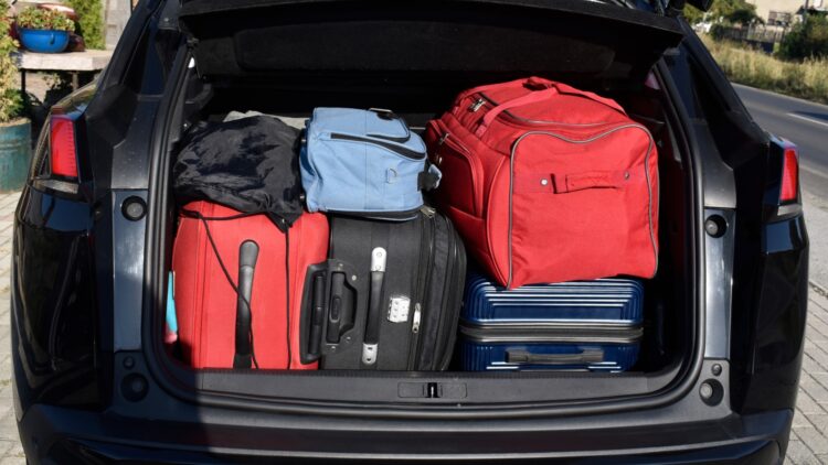 La DGT advierte: no lleves estos objetos en el coche o vas a tener problemas.