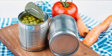 Estas son las latas de conserva que no debes consumir según los nutricionistas