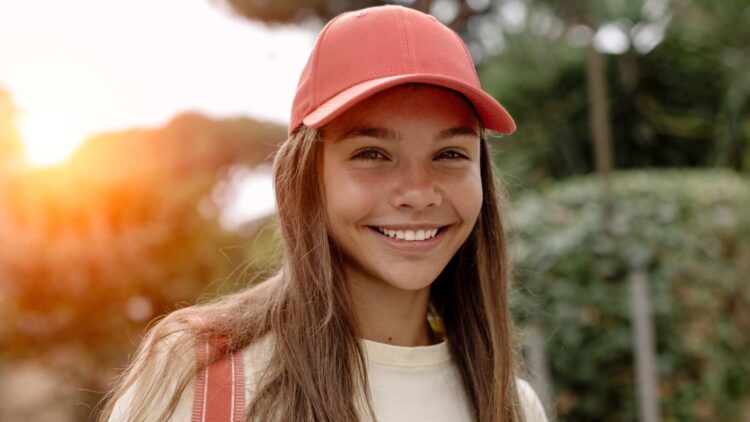 ¿Llevas gorra todos los días? Esto dice la psicología sobre las personas que hacen esto