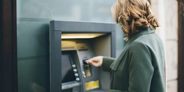 Adios a los cajeros automaticos tal y como los conociamos
