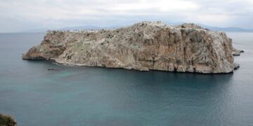 Esto es lo que ha sucedido en isla Perejil: la Guardia Civil, en alerta