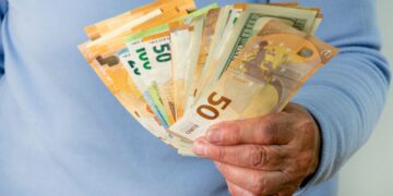 Si quieres una jubilación de 1.400 euros al mes deberás tener cotizado este número de años.