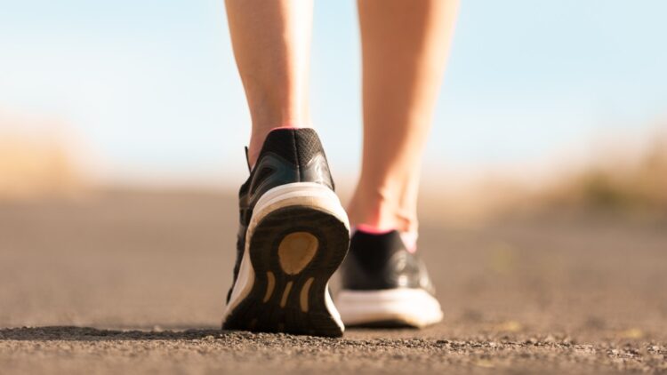 Ya no son 8.000: este es el número de pasos al día que tienes que dar para tener buena salud