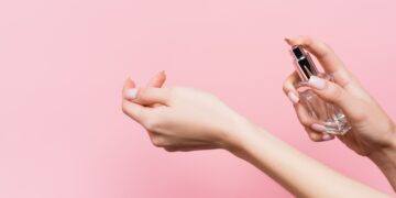 Usar perfume a diario: esto es lo que dice la ciencia de las personas que lo hacen.