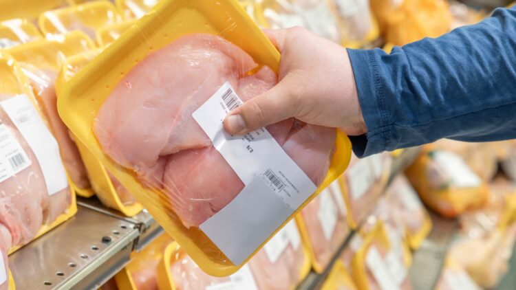 Pollo blanco o pollo amarillo