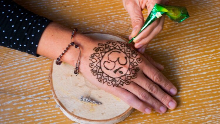 Es un símbolo que muchos llevan tatuados, pero ¿sabes su significado?