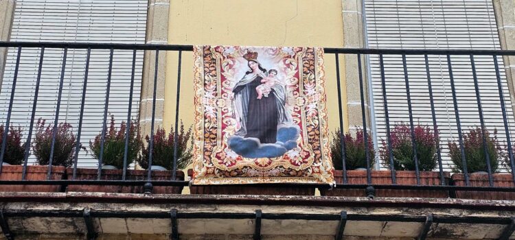 Semana Santa: esta es la multa que puedes recibir si alquilas tu balcón sin hacer esto antes 1 Semana Santa: esta es la multa que puedes recibir si alquilas tu balcón sin hacer esto antes