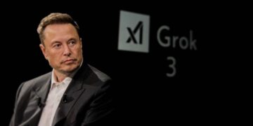 Elon Musk lanza Grok-3, su nuevo chatbot “aterradoramente inteligente” que desafía a ChatGPT
