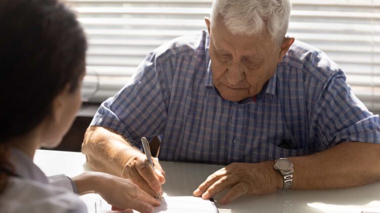 Este economista lo tiene claro: este es el dinero que debes tener en el banco para poder jubilarte 1 Este economista lo tiene claro: este es el dinero que debes tener en el banco para poder jubilarte