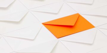 Sobre naranja en tu buzón: esto es lo que debes hacer de inmediato para evitar problemas