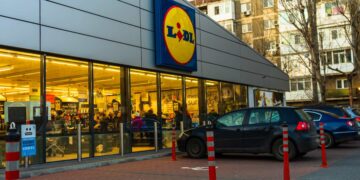 El producto estrella de Lidl para tu ropa que aprovecha los espacios reducidos: es éxito de ventas