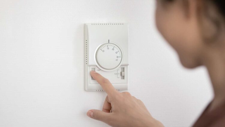 Este truco del termo eléctrico te hará ahorrar mucho dinero en tu factura de luz.