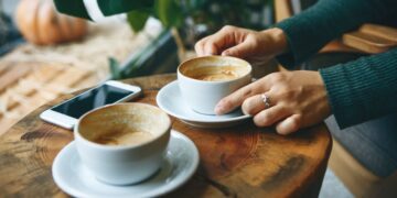 Se acabó tomar café en el trabajo: la reducción de la jornada laboral trae sus consecuencias