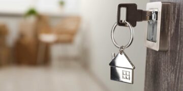 Un experto lo confirma: si sigues este hábito frecuente, tu seguridad puede estar en peligro