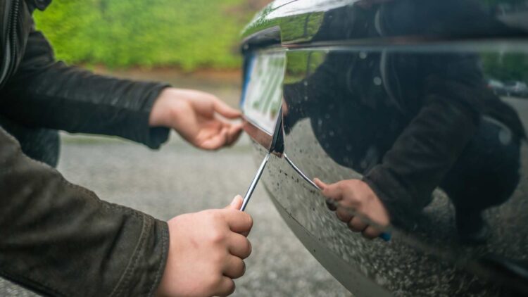 Aquí están los detalles: el cambio que afecta a todas las matrículas nuevas en España a partir de ahora