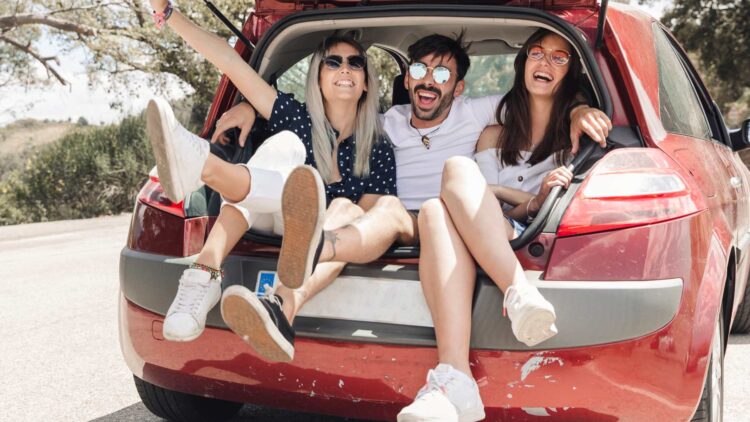 Buenas noticias para el turismo: 2 de cada 3 españoles planean viajar esta Semana Santa, según un estudio