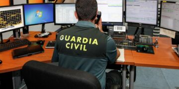 La Guardia Civil lo confirma: esta nueva estafa que suplanta a la DGT puede vaciar tus bolsillos en 5 minutos