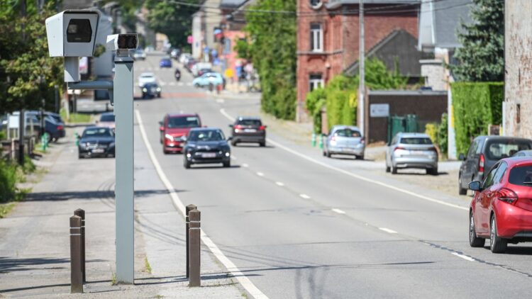 Adiós a los frenazos: la DGT tiene nuevas formas para detectar tus infracciones e imponerte multas de inmediato