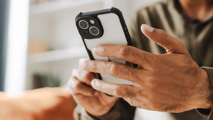 Los expertos lo confirman: tu teléfono móvil puede durar años si aplicas estos consejos 1 Los expertos lo confirman: tu teléfono móvil puede durar años si aplicas estos consejos