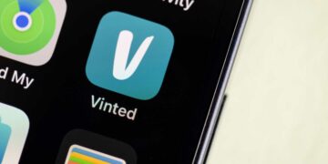 Una mujer desvela cuánto dinero gana al mes vendiendo ropa en Vinted