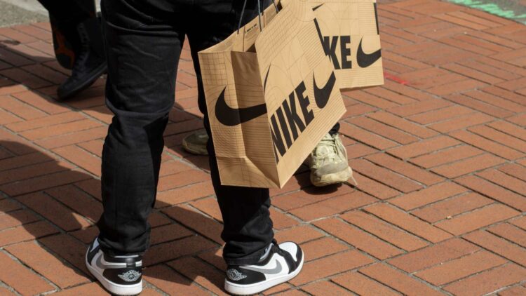 Así ha afectado la guerra arancelaria a los precios de unas simples Nike