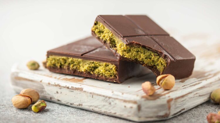 Confirmado: el chocolate más viral de TikTok ya está en España y estos son los supermercados donde puedes comprarlo 1 Confirmado: el chocolate más viral de TikTok ya está en España y estos son los supermercados donde puedes comprarlo