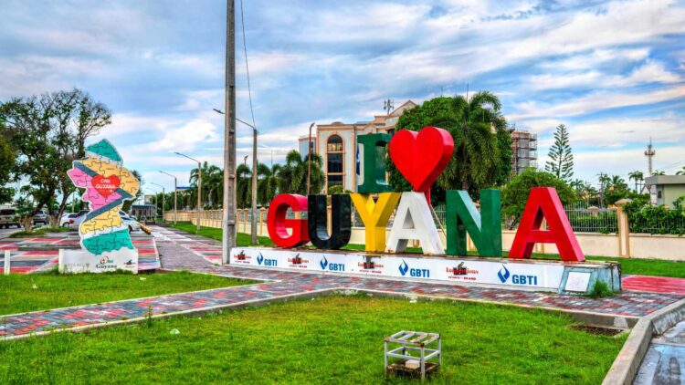 El país más pobre que Venezuela y ahora lidera el crecimiento mundial