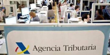 Confirmado: la Agencia Tributaria activa el servicio telefónico ‘Le llamamos’ para la Renta 2025