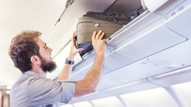 Es oficial: el Parlamento Europeo tira de las orejas a las aerolíneas y declara ilegal cobrar por esto 1 El Parlamento Europeo tira de las orejas a las aerolíneas