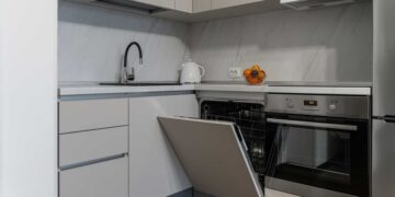 Este pequeño hábito al usar el lavavajillas prolonga su vida útil