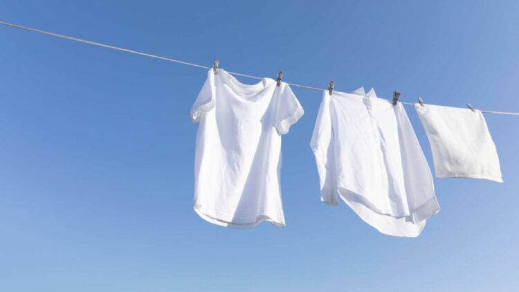 La OCU lo confirma: el mejor detergente para lavar ropa blanca