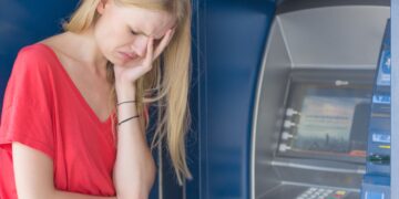 Vas al cajero, introduces tu PIN y el dinero no sale