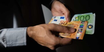 El BCE presenta el rediseño completo de los billetes de euro